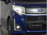 白く明るい光で夜間走行の安心感を高めるLEDヘッドランプです。