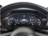 【明るく見やすいメーター】視認性が良く明るく見やすいメーター。運転者にとって見やすいメーターは運転していても疲れないですよね。