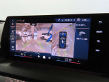 リアビューカメラ。ガイドラインとパークディスタンスコントロールで安全に車庫入れ可能。