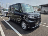 お車は展示前にルームクリーニングと除菌を実施!展示中もシート、ハンドル、シフトにはビニールと足元にはマットを敷いて展示してあります!