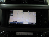ナビは純正品。フルセグテレビ・CD・DVD・Bluetooth・SDオーディオ対応。