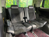 3列目シートはもちろん状態良好☆大人でもゆったりと座って頂けますので、大人数でのお出かけもラクラクです♪ご家族で、気の知れた仲間で、ドライブに行くのが楽しみですね♪