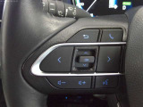 ステアリングスイッチ付!運転中も目線を動かす事無く音量等の操作可能!