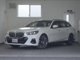 この度は弊社認定中古車をご覧いただき誠にありがとうございます。弊社はBMW 正規ディーラーですので遠方のお客様も安心してご購入下さい。ご不明な点がございましたらお気軽にお申し付けください。