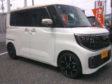女性の方でも安心して乗れるお車です。