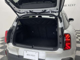全国の正規ディーラーにて、対応可能な認定中古車保証付となります。アフターメンテナンスもお近くの正規ディーラーにて可能となりますので、ご安心してお選びいただけます。