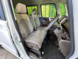 運転席シート廻りは使用感も少なく、良好な状態となっています。丁寧に使われていたことがよくわかりますね。