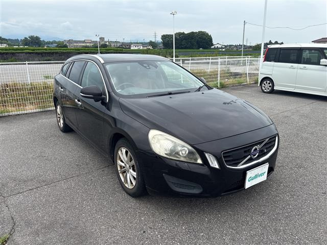 V60 DRIVe 本革シート 修復歴無し