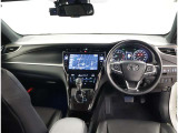 オシャレなインテリアで運転する気分も盛り上がりますよね^^
