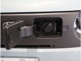 普通充電ポートに加えて、急速充電ポート付!もちろん外部給電機能付です。