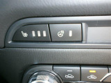 シートヒーターとステアリングヒーターで、冬場の運転もあたたかく過ごせます。