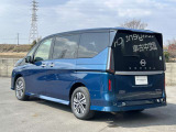 セレナ 1.4 e-4ORCE ハイウェイスターV 4WD 