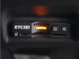 ◆ETC2.0◆進化したドライブ体験。料金収受システムだけだったETCが生まれ変わって、高速道路を賢く使うETC2.0に進化しました。多彩な情報サービスが便利で快適なドライブ体験を提供します。