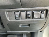 100V AC電源(100W)のメインスイッチです☆前席中央部にコンセントあります!