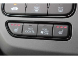 運転席・助手席に3段階の温度調整があるシートヒーターを装備。寒い時期には重宝する装備ですね!寒い朝、車に乗り込んですぐにシートヒーターをオン!温かさが広がり、冷たい朝も快適に始まります♪