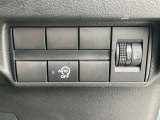 運転席まわりの画像です。