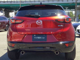 CX-3が本来持っている先鋭さを研ぎ澄ませながら、より魂動デザインを深化。上質さを磨き上げ、クオリティを追求したデザインを実現しました。