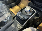 感覚的に使いやすいシフトレバー!e-POWERならではのワンペダル操作もできます。