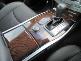 MTモード付AT☆基本はオートマですが、マニュアル車のようにドライバー自身でも走行中にギアチェンジできるのが魅力です♪もちろん、AT限定免許でも乗れますのでご安心を◎