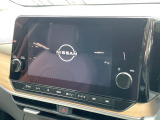 【純正9型ナビ】人気の純正ナビを装備。オーディオ機能も充実しており、Bluetooth接続すればお持ちのスマホやMP3プレイヤーの音楽を再生可能!毎日の運転がさらに楽しくなります!!