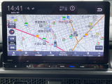Gathersメモリーナビがついています。CD、DVD、サウンドコンテナ、Bluetoothオーディオ、フルセグが視聴できます。