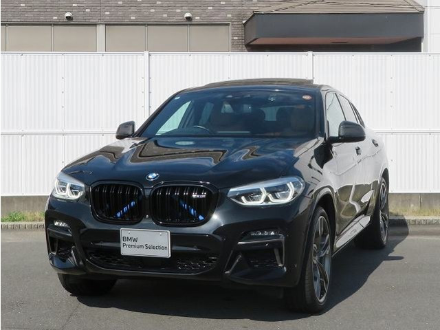 X4 M40i 4WD