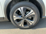 右前輪ですタイヤサイズは205/55R17です。
