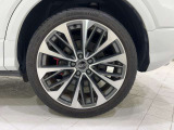 Audiは創業者であるホルヒの「いかなる時代においても第一級の素材を用い、操縦安定性に優れ、さらに進歩的なクルマの製造を目指す」という考え方に則り、こだわり抜かれたインテリアを目指しています。