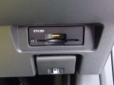 【ETC2.0車載器装備】 高速道路・首都高速、アクアライン走行時に便利な、ETC2.0装着車です。