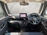 広々とした視界を体感できます。運転が楽しくなりますね。