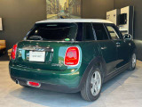 かわいいテールのデザインはほかの車にはない魅力があります。ひと目で&ldquo;MINI&rdquo;とわかるデザインです。