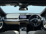 BMW Premium Selection 江戸川は、約20台の展示スペースがあり、常時新車拠店より厳選された認定中古車が続々と入庫しております。