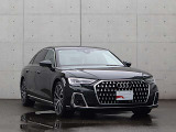 ・斜めからAudiを見るとプレス技術の高さを感じることができます。