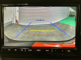 【バックモニター】ガイドライン表示機能付きバックカメラ装着車です。バックでの駐車時など後方の安全確認ができて安心安全です♪