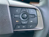 手元でナビの音量調整等が出来るのでナビの操作によるわき見運転を防止することが出来ます。