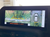 【パノラミックビューモニター】専用のカメラにより、上から見下ろしたような視点で360度クルマの周囲を確認することができます☆死角部分も確認しやすく、狭い場所での切り返しや駐車もスムーズに行えます。
