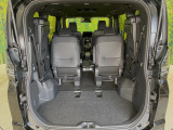 普段のお買い物や通勤、送迎等に十分な荷室スペースを確保しております。セカンドシートを倒すと、大きな荷物の積載も可能です♪