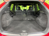 【パワーバックドア】スマートキーや運転席のボタンを押すだけでリアゲートが自動で開閉します!荷物を持っている時や、高い位置にあるバックドアを閉める際に便利な機能です♪