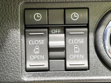 【両側パワースライドドア】スマートキーや運転席のスイッチで後席両側スライドドアの開閉が可能♪電動だから力を入れてドアを開ける必要が無く、小さなお子様でも簡単に開け閉めでき快適です♪