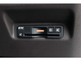 ビルトインタイプのETC車載器で見た目もスマートに♪