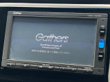 【純正ナビ】人気の純正ナビを装備しております。ナビの使いやすさはもちろん、オーディオ機能も充実!キャンプや旅行はもちろん、通勤や買い物など普段のドライブも楽しくなるはず♪