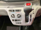 納車前にはプロのメカニックが、各部の点検を行います。ディーラーにしか出来ない品質、そしてサービスできっと満足していただけると思います!