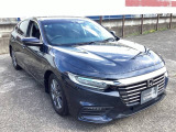 自社整備工場で点検整備をおこなってからお渡ししています。車検が残っている場合は『12ヶ月点検整備』を、車検整備付きの場合は『車検整備』をおこないます。整備費用は車両本体価格に含まれています。