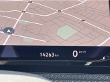 弊社新車拠点からの下取り入庫ワンオーナー車です。弊社整備工場にて車検整備を行ったうえで認定中古車保証を付帯しご納車いたしますのでご安心ください。