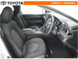 お客様にお座りいただくシートは、手作業で丁寧に洗浄いたしました。