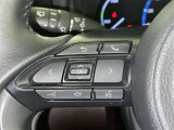 ステアリングスイッチ装備!運転しながら手元でオーディオの操作などができます。