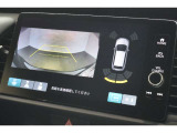 バックカメラが装備されており、後方の安全確認はもちろんのこと狭い場所での駐車や雨の日・夜間など視界の悪いコンディションでのストレスの軽減にもなります!