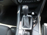 DCT、CVT、従来型のATなど、すべてのトランスミッションの利点を集約し、ロックアップ領域を拡大し伝達効率の向上とマニュアルトランスミッションのようなダイレクト感を実現した自社製ATです。