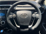 【純正革巻きステアリング】上質な革を使用することで、手にしっかり馴染みとても運転しやすいハンドルです♪