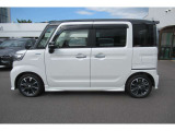 中古車でも純正ディーラーオプションを取り付けることが可能です。バイザーやドラレコ・ETCがついていない車でもお気軽にご相談ください。